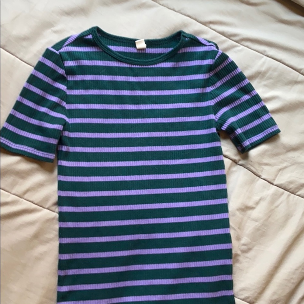 Green and purple striped t shirt